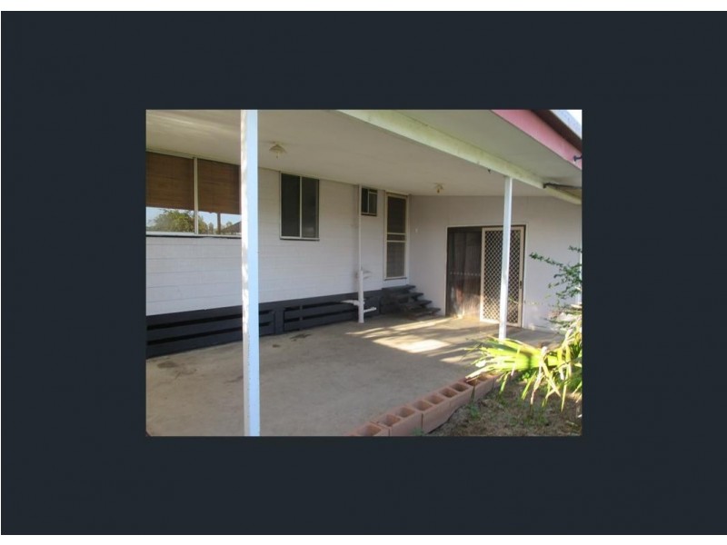 14 Derry Street, Roma QLD 4455