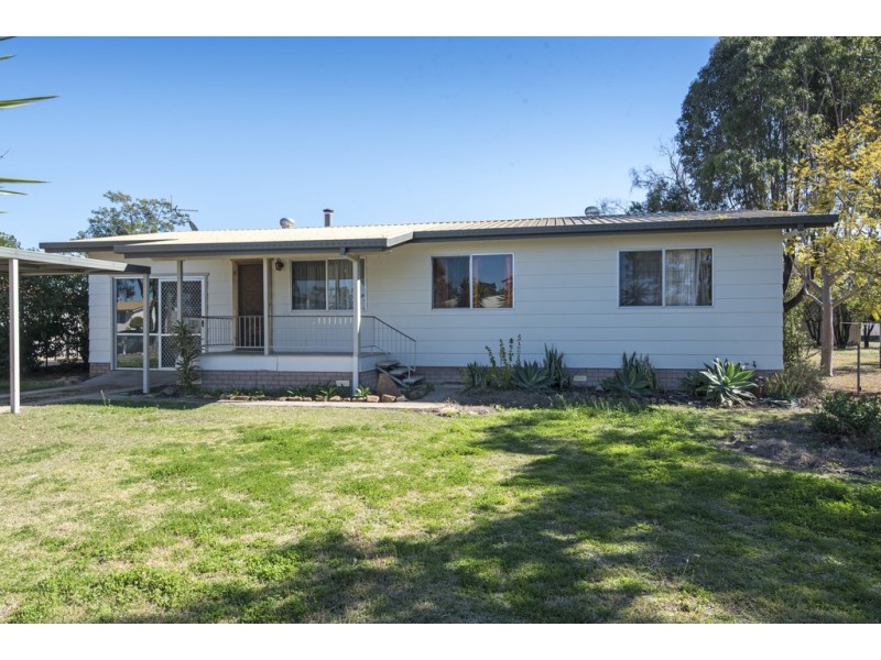 37 Florence Street, Millmerran QLD 4357