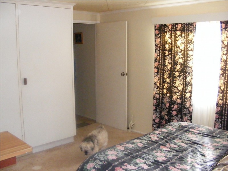 61 Woodlawn Street, Wallangarra QLD 4383