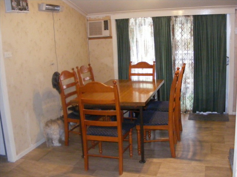 61 Woodlawn Street, Wallangarra QLD 4383