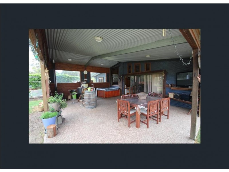 96 Browns Lane, Greenlands QLD 4380