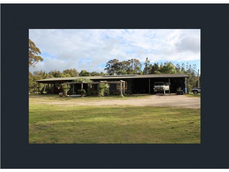 96 Browns Lane, Greenlands QLD 4380