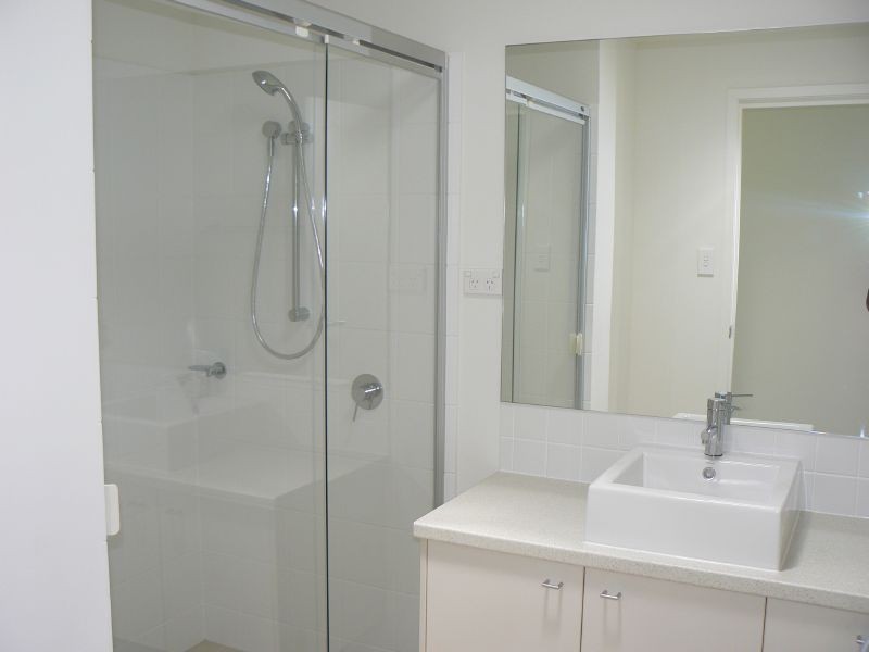 24 Silky Oak Avenue, Moggill QLD 4070