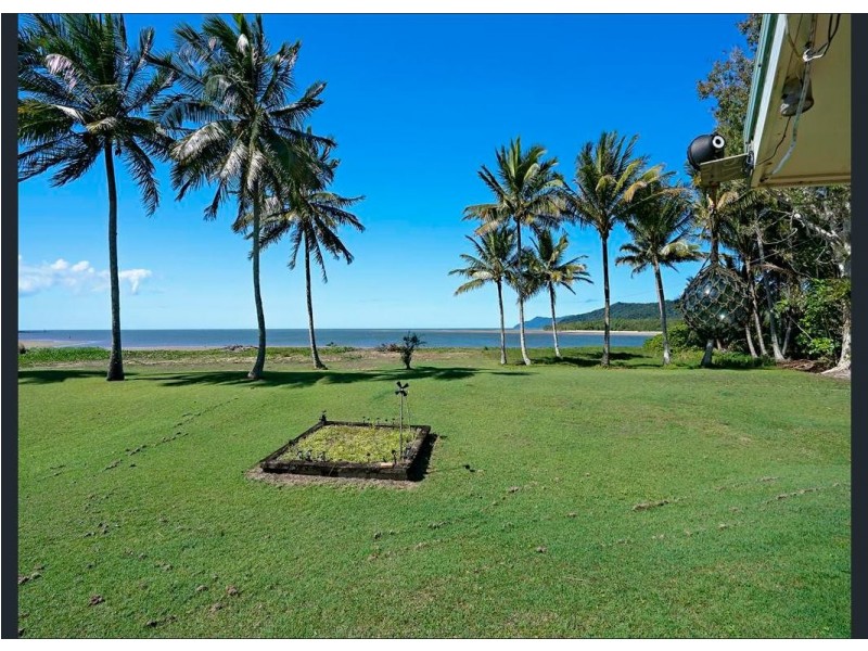 21 PALM AVENUE, Coconuts QLD 4860