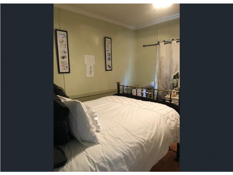 2 LAMAN STREET, Roma QLD 4455