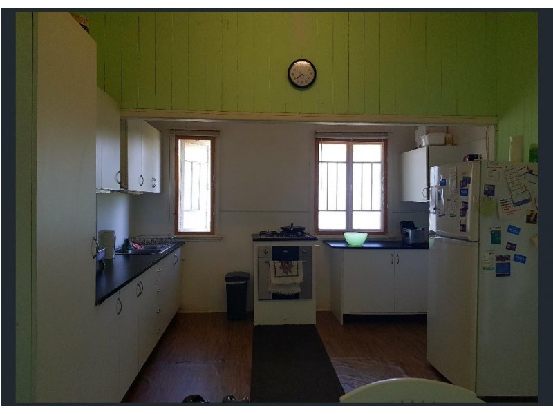 250 JESSONS ROAD, Mount Urah QLD 4650