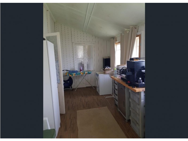 250 JESSONS ROAD, Mount Urah QLD 4650