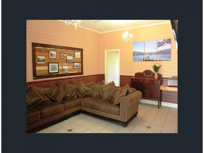 8 PHILLIP STREET, Emu Park QLD 4710