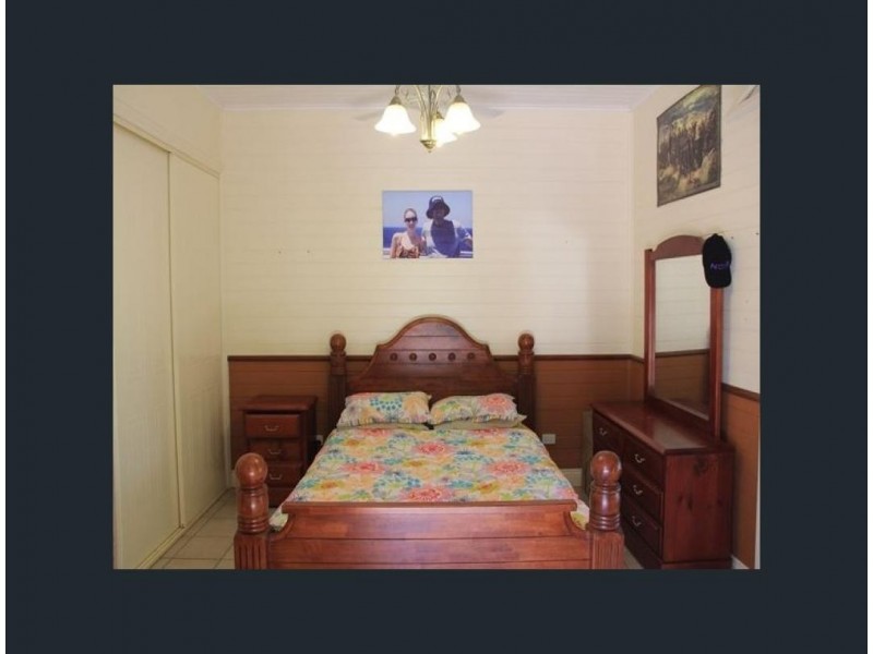 8 PHILLIP STREET, Emu Park QLD 4710