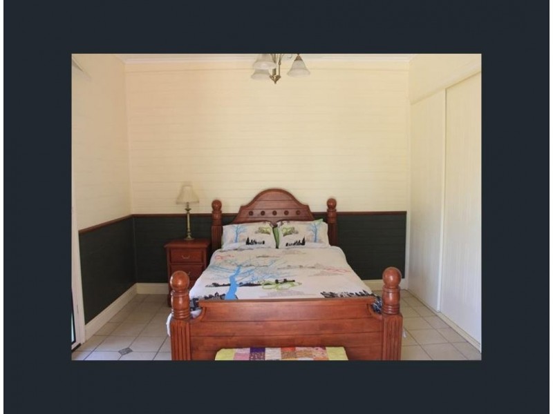 8 PHILLIP STREET, Emu Park QLD 4710