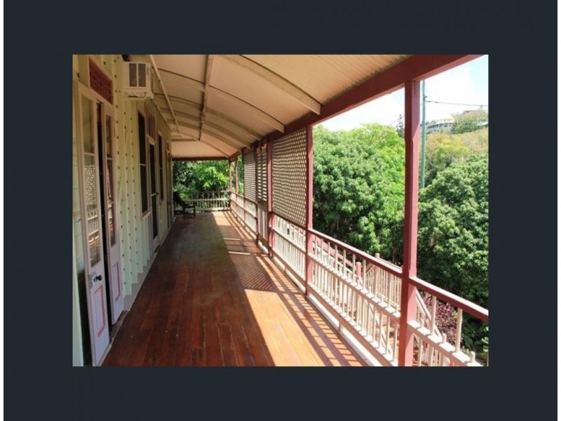 8 PHILLIP STREET, Emu Park QLD 4710