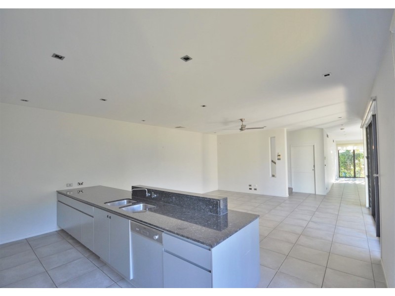 41 Shore Crescent, Bulimba QLD 4171