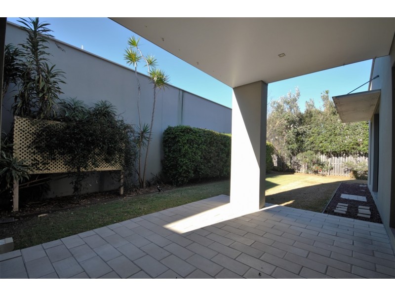 41 Shore Crescent, Bulimba QLD 4171