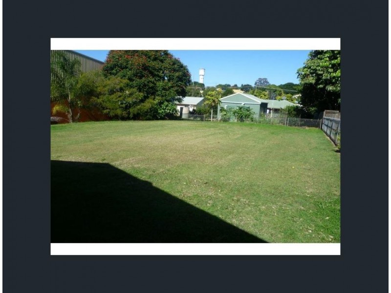 2 Mungomery Street, Childers QLD 4660