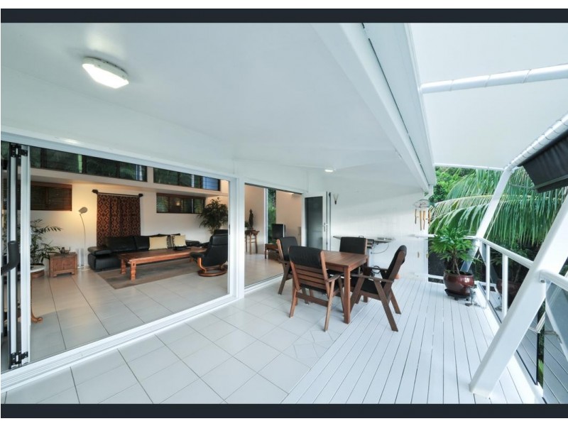 16 Harbour Avenue, Shute Harbour QLD 4802