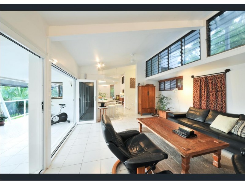 16 Harbour Avenue, Shute Harbour QLD 4802