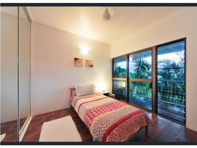 16 Harbour Avenue, Shute Harbour QLD 4802