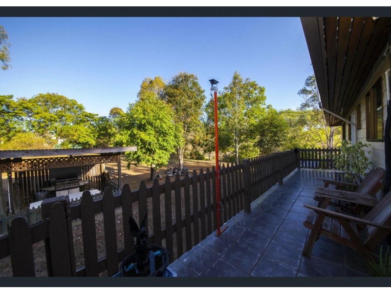 5 Browns Lane, Tiaro QLD 4650
