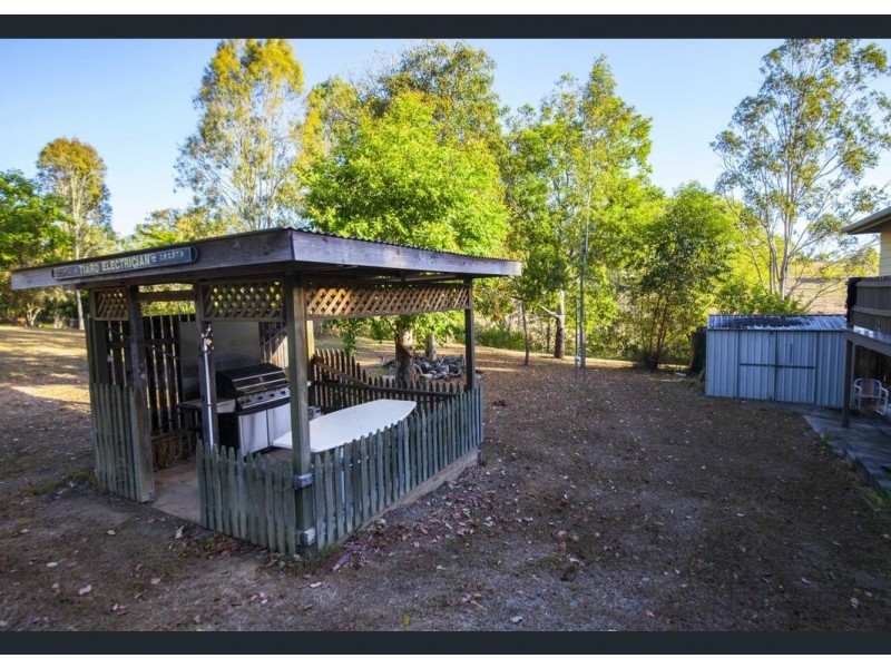 5 Browns Lane, Tiaro QLD 4650