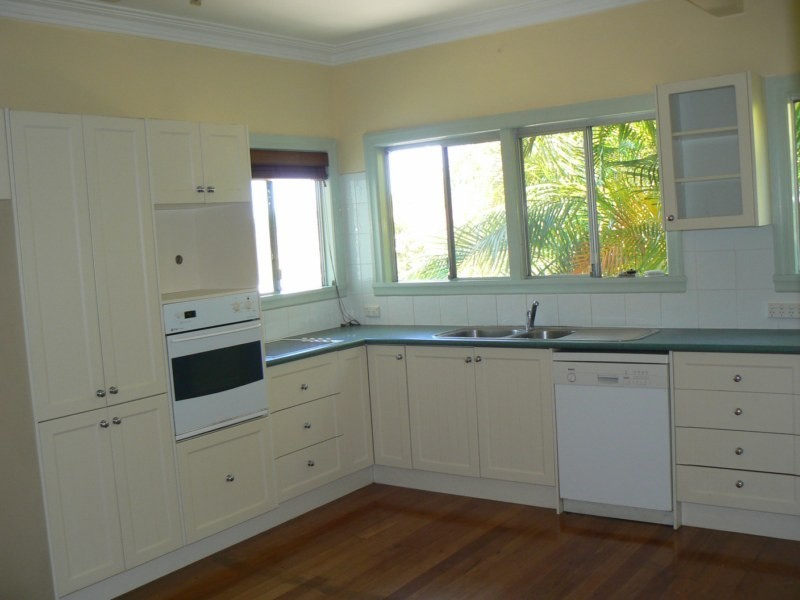 95 Solar Street, Coorparoo QLD 4151