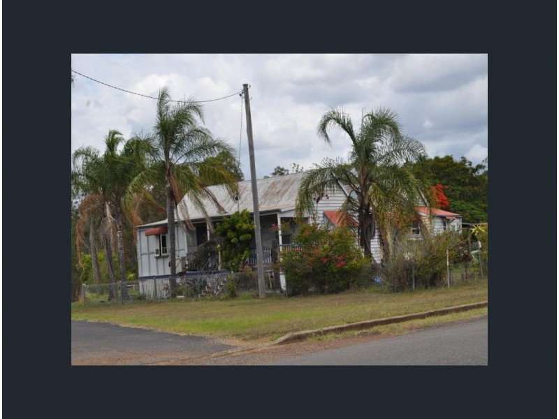 10 MCPHERSON STREET, Rosedale QLD 4674