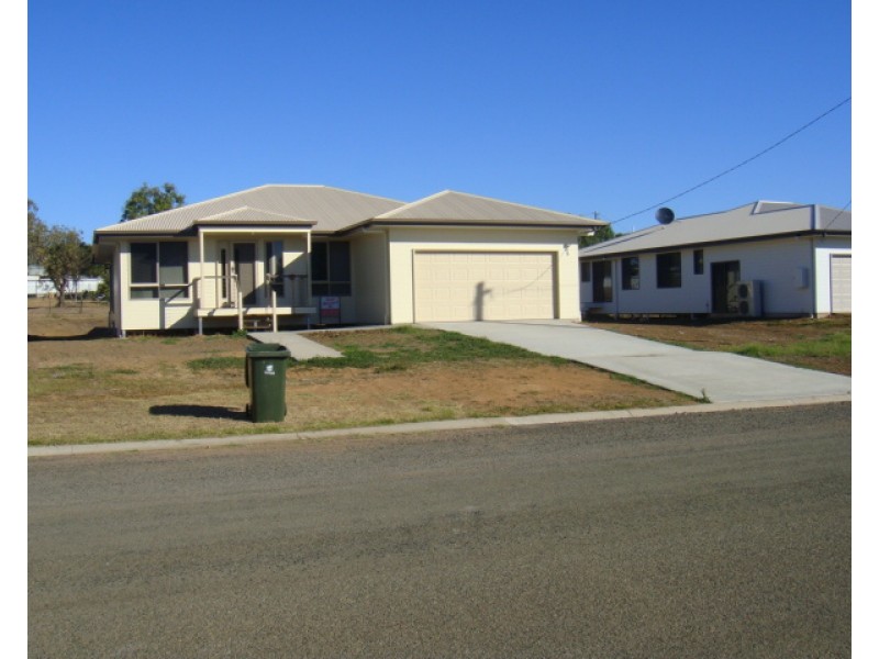 14B Hutton Street, Taroom QLD 4420