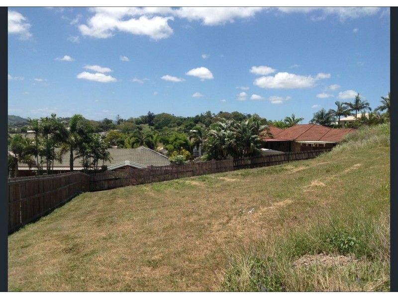 19 Stephanie Court, Glenella QLD 4740