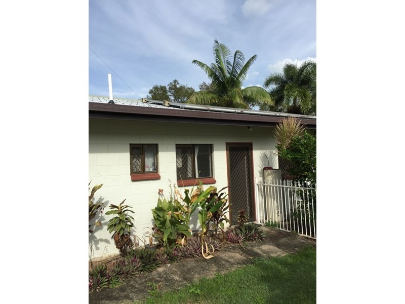 32 Melaleuca Drive, Tully Heads QLD 4854
