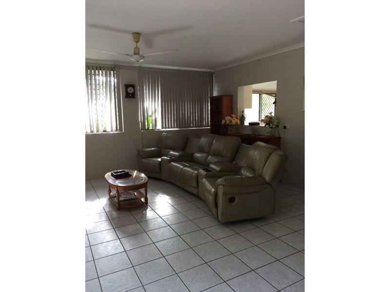 32 Melaleuca Drive, Tully Heads QLD 4854