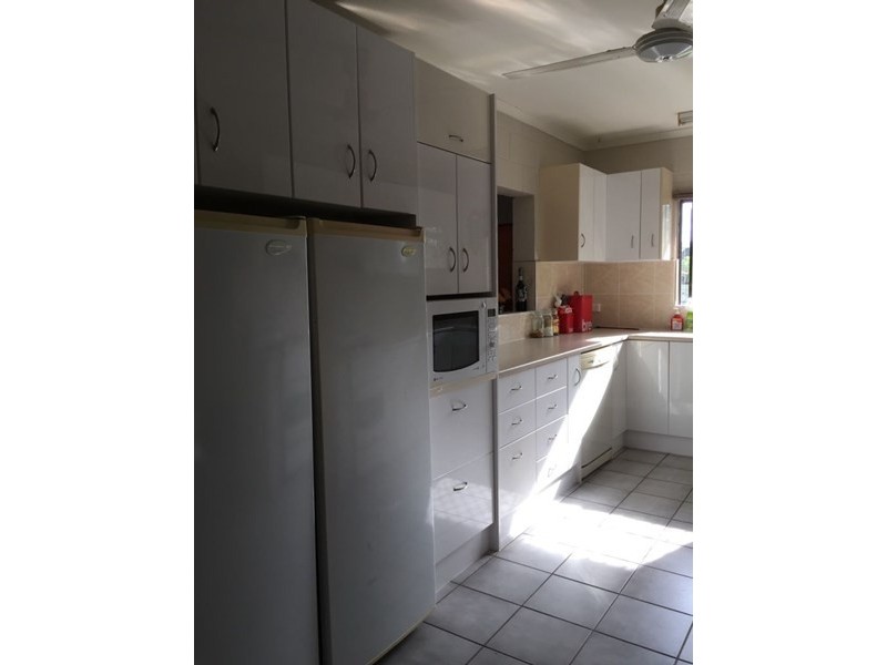 32 Melaleuca Drive, Tully Heads QLD 4854