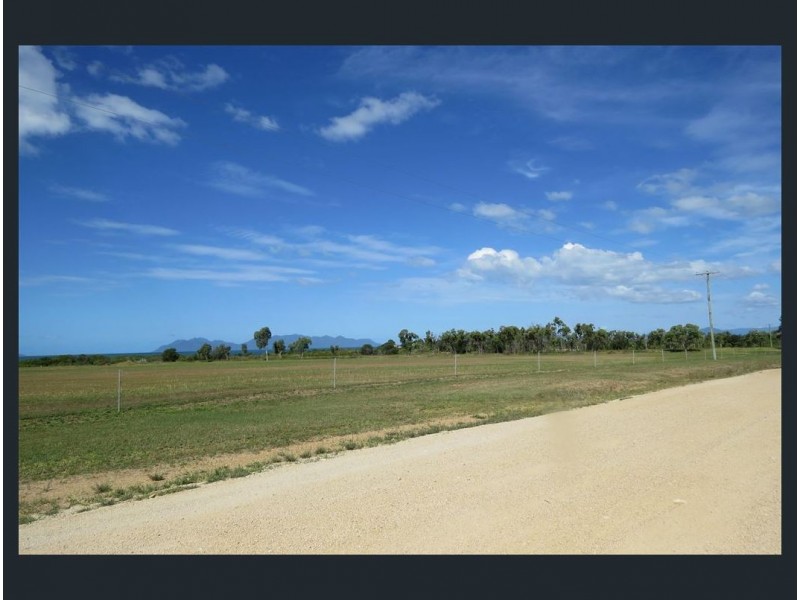 14 Mcdonald Close, Bowen QLD 4805