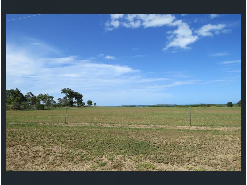 14 Mcdonald Close, Bowen QLD 4805