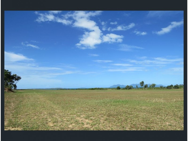 14 Mcdonald Close, Bowen QLD 4805