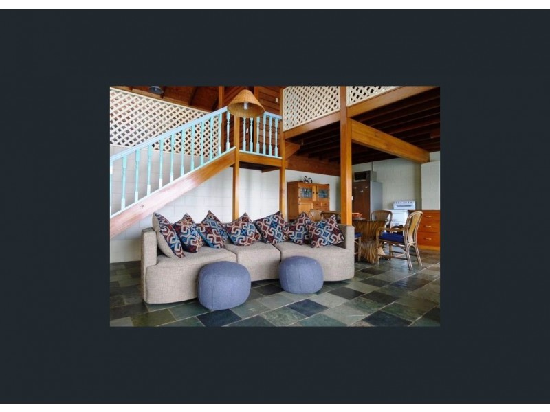 17 Jacqueline Drive, Pacific Haven QLD 4659