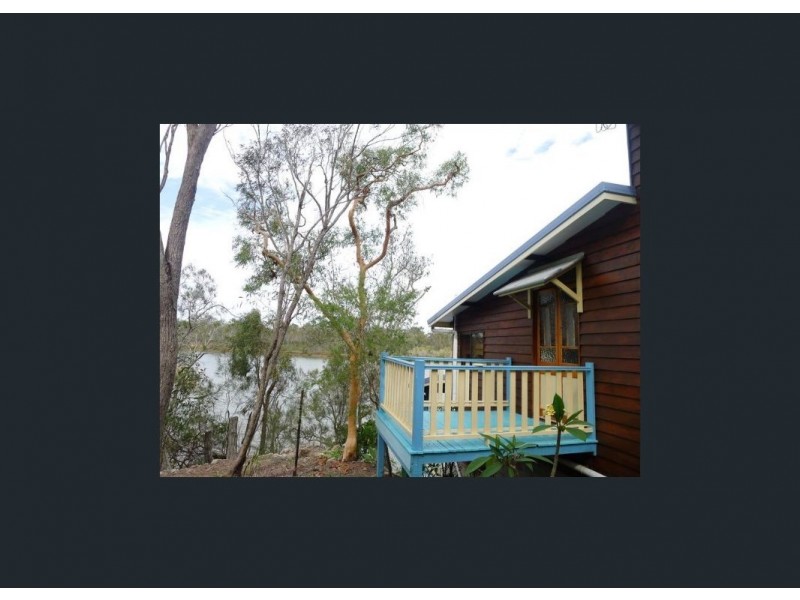 17 Jacqueline Drive, Pacific Haven QLD 4659