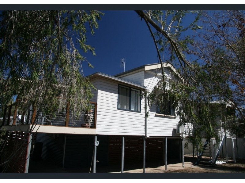 19 Pine Street, Miles QLD 4415