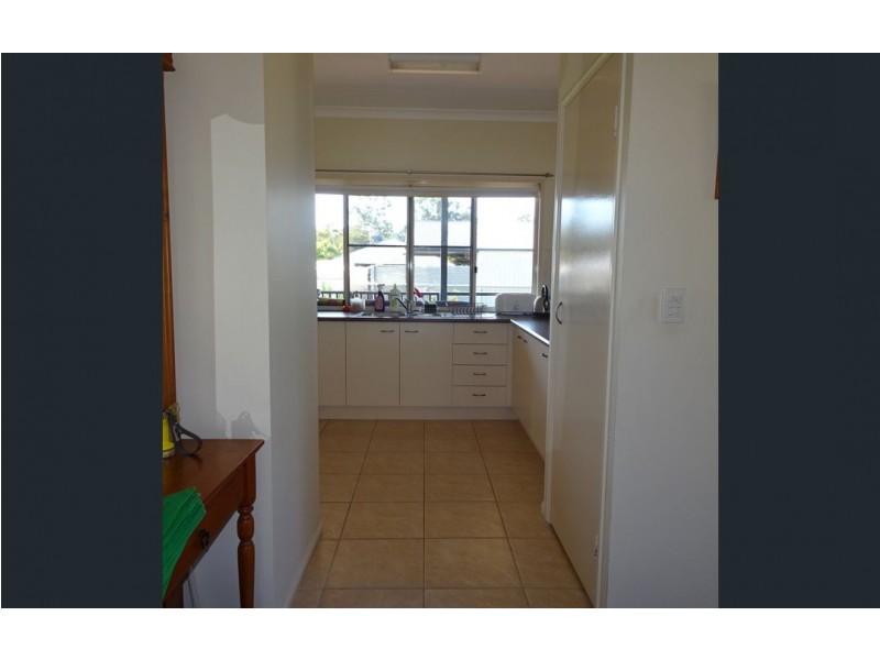 28 Powers Street, Buxton QLD 4660