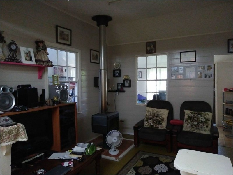 69 James Street, Mount Morgan QLD 4714