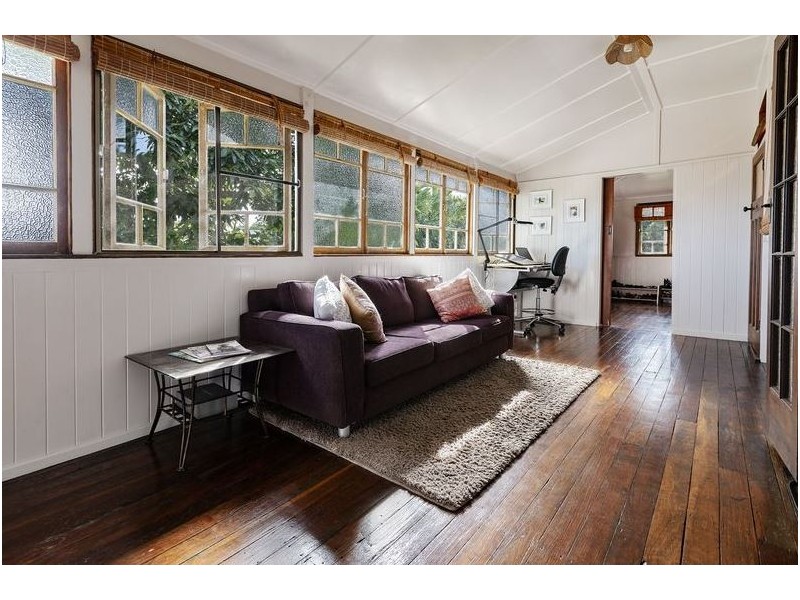 40 Whitaker Street, Boonooroo QLD 4650