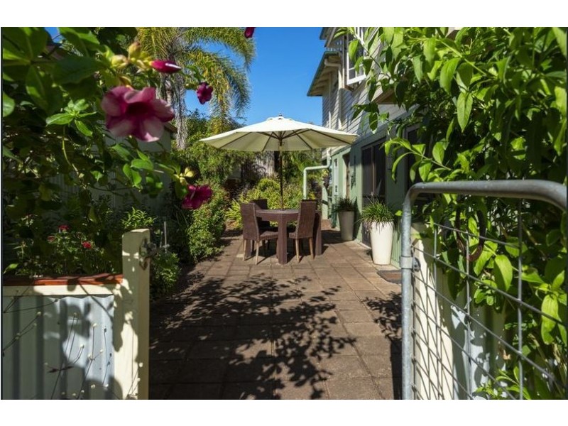 40 Whitaker Street, Boonooroo QLD 4650