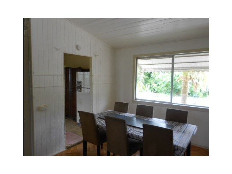 18 Ash Street, Goondi Bend QLD 4860