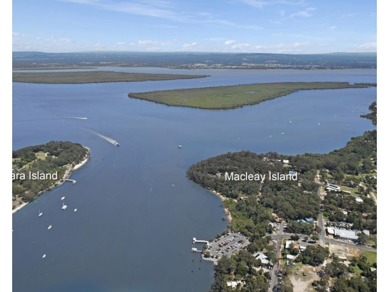 3 Cliff Terrace, Macleay Island QLD 4184
