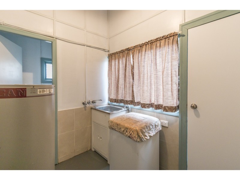 9 John Street, Bundaberg West QLD 4670