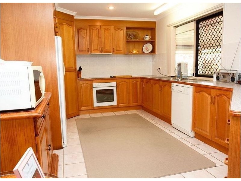 34 Newfarm Place, Takura QLD 4655