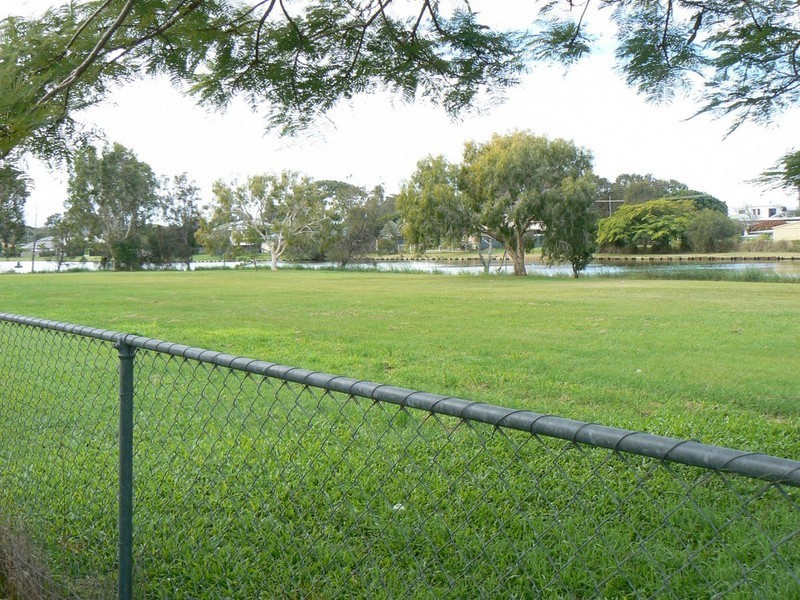 11 Trevor Street, Beachmere QLD 4510