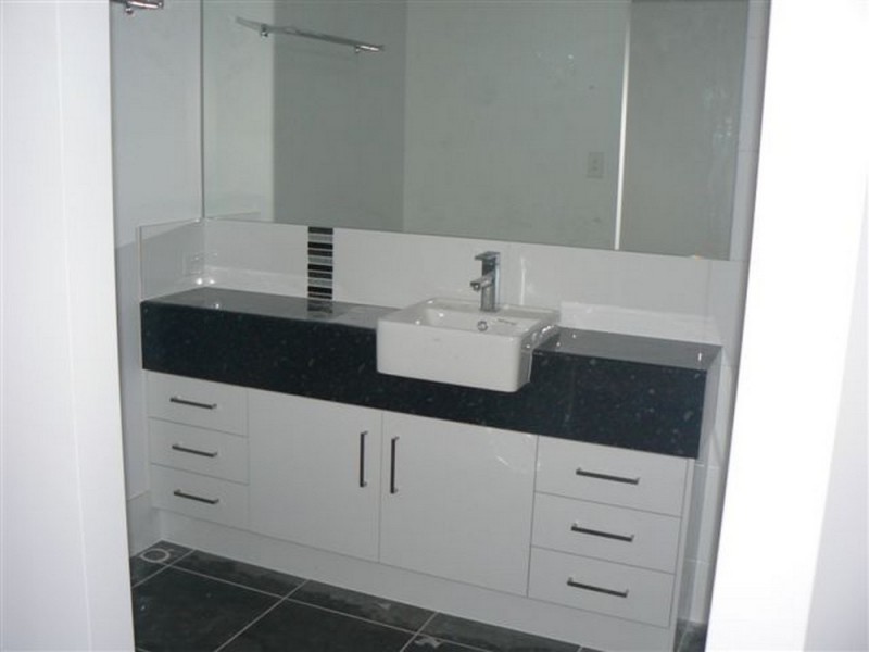 2/3 Mark Winter Court, Bellbird Park QLD 4300