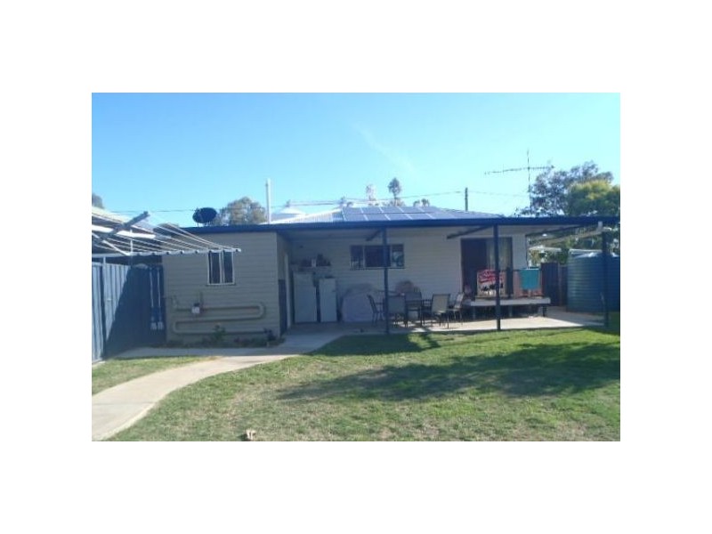 73 Day Street, Tara QLD 4421