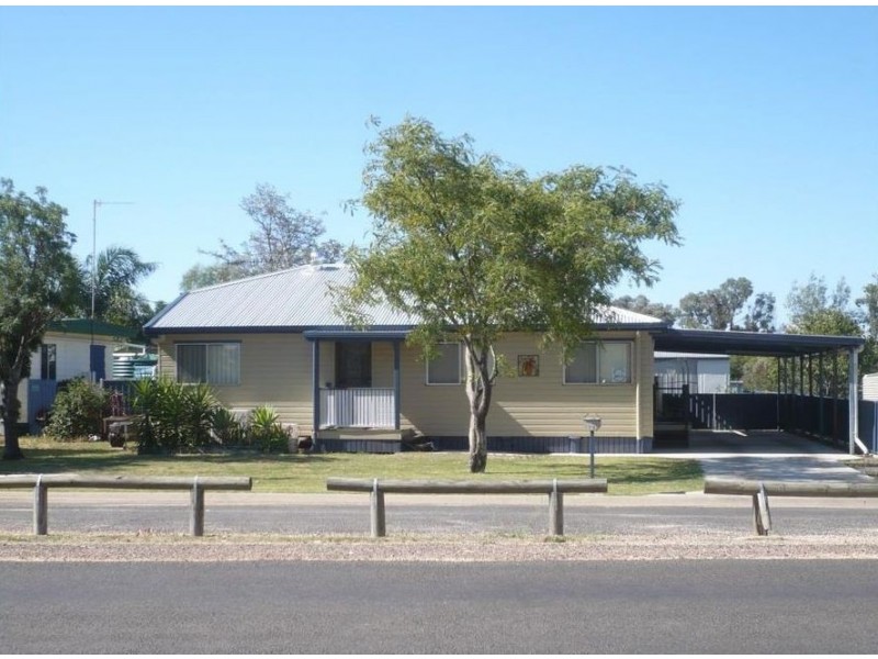 73 Day Street, Tara QLD 4421