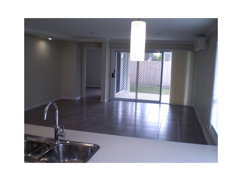 49 Worchester Crescent, Wakerley QLD 4154