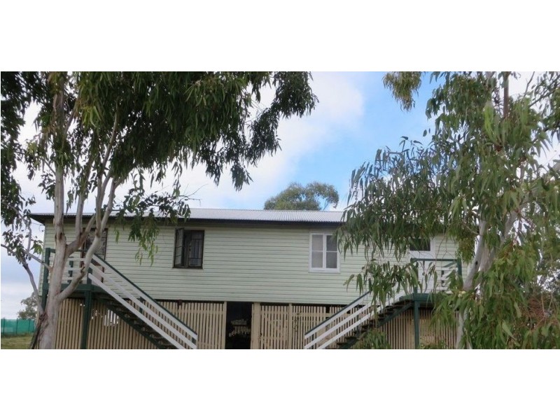 25 Mount Rose Street, Eidsvold QLD 4627